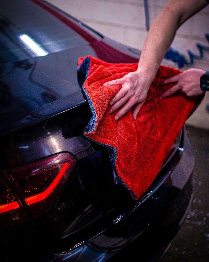 Autofiber Dreadnought Jr. Microfiber Towel, Superior Absorbency for Drying Cars, Trucks, and SUVs, Double-Twist Pile, One-Pass Vehicle-Drying Towel - Pack of 1, Red/Gray (16 inch x 16 inch)